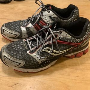 Men’s Saucony triumph 5 size 12
